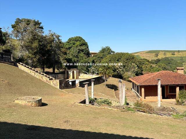 #67 - Casa para Venda em Itatiba - SP - 2